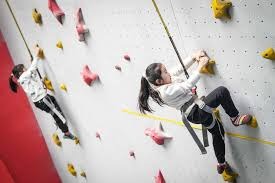 意媒：德佬对孔蒂依然保持完全信任，双方将召开会议分析现状